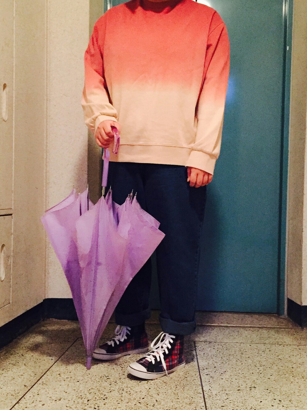 「VINTAGEのアイテム（その他パンツ、ブルー系）」を使った、hanminさん（レディース・158cm）の春コーディネートの1枚目の写真