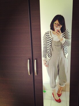 「赤い靴」｜「アイテム（オールインワン・サロペット）」を使った、笑美∞さん（レディース・160cm）の春コーディネート