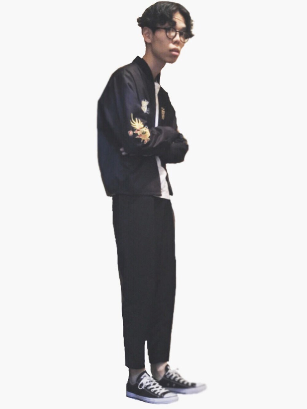 「ドラフトNU、ナノユニバース、シンプルコーデ、シンプル、モノトーンコーデ、ルード、ベトジャン、黒、福虎、converse」｜「Chicoのボストンメガネ（メガネ、ブラック系）」を使った、ケイさん（メンズ・171cm）の春コーディネートの1枚目の写真