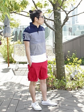 「TOMMY HILFIGER（トミーヒルフィガー）のアイテム（シューズ）」を使った、AKIさん（メンズ・165cm）の春コーディネート