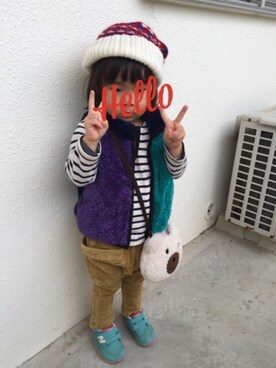 「UNIQLO（ユニクロ）のアイテム（Tシャツ/カットソー、ホワイト系）」を使った、yu-yu..tさん（キッズ・100cm）の冬コーディネート