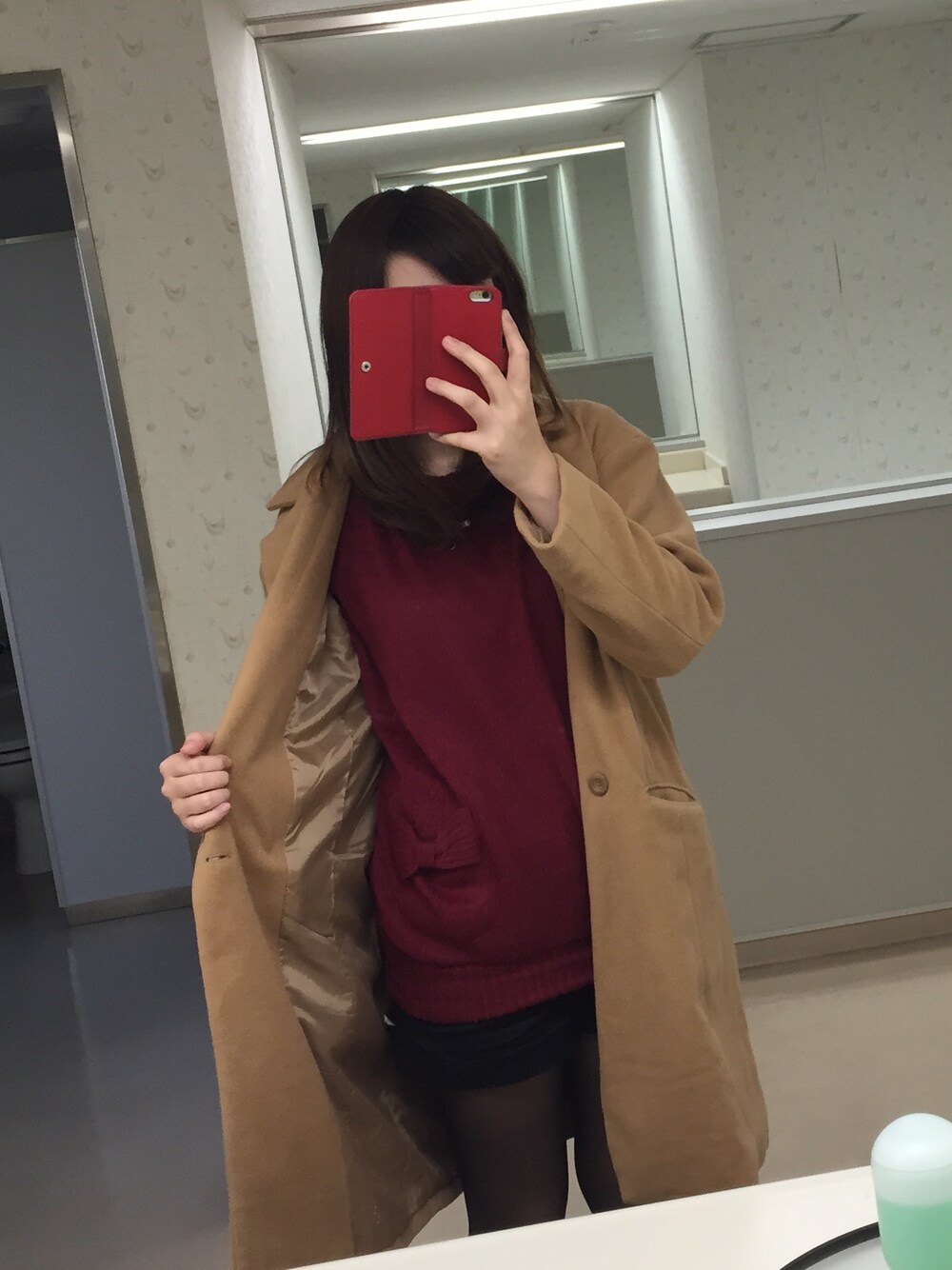 「おしゃれになりたい」｜「Magenderのアイテム（ニット/セーター、レッド系）」を使った、momokoさん（レディース・168cm）の冬コーディネートの1枚目の写真