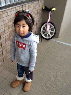 「GOTHAM（ゴッサム）のアイテム（パンツ）」を使った、nanananaさん（キッズ・100cm）の冬コーディネート