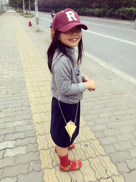 「AAA（トリプルエー）のアイテム（トップス）」を使った、薇依妈さん（キッズ・130cm）の冬コーディネート