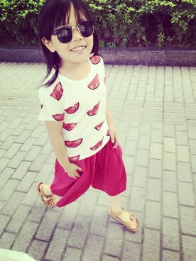 「AAA（トリプルエー）のアイテム（トップス）」を使った、薇依妈さん（キッズ・130cm）の冬コーディネート