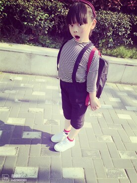 「AAA（トリプルエー）のアイテム（トップス）」を使った、薇依妈さん（キッズ・130cm）の冬コーディネート