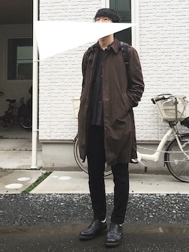 「靴下チラ見せ」｜「アイテム（ステンカラーコート）」を使った、kenさん（メンズ・186cm）の春コーディネート