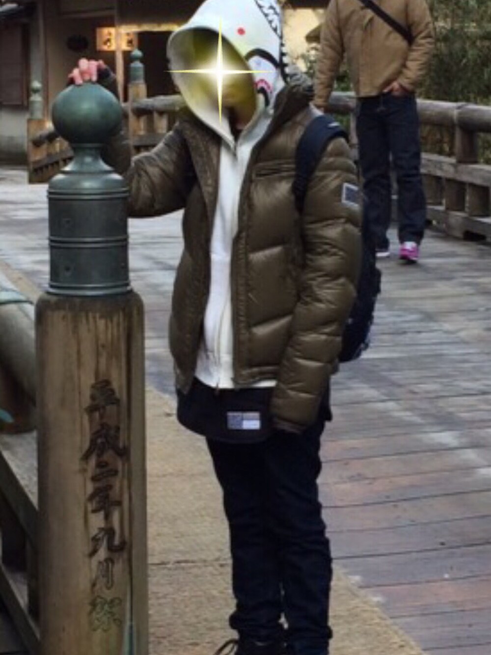 「Bape、Diesel、NIKE、Dr.Martens、シャークパーカー」｜「A BATHING APEのアイテム（パーカー、ホワイト系）」を使った、yanagiさん（メンズ・166cm）の冬コーディネートの1枚目の写真