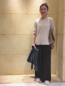 「BEAUTY&YOUTH UNITED ARROWS（ビューティーアンドユースユナイテッドアローズ）のアイテム（Tシャツ/カットソー、ベージュ系）」を使った、izumi satoさん（レディース・164cm）の夏コーディネート