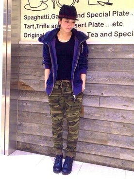 「カモフラパンツ」｜「アイテム（ブルゾン）」を使った、miki wさん（レディース・164cm）の秋コーディネート
