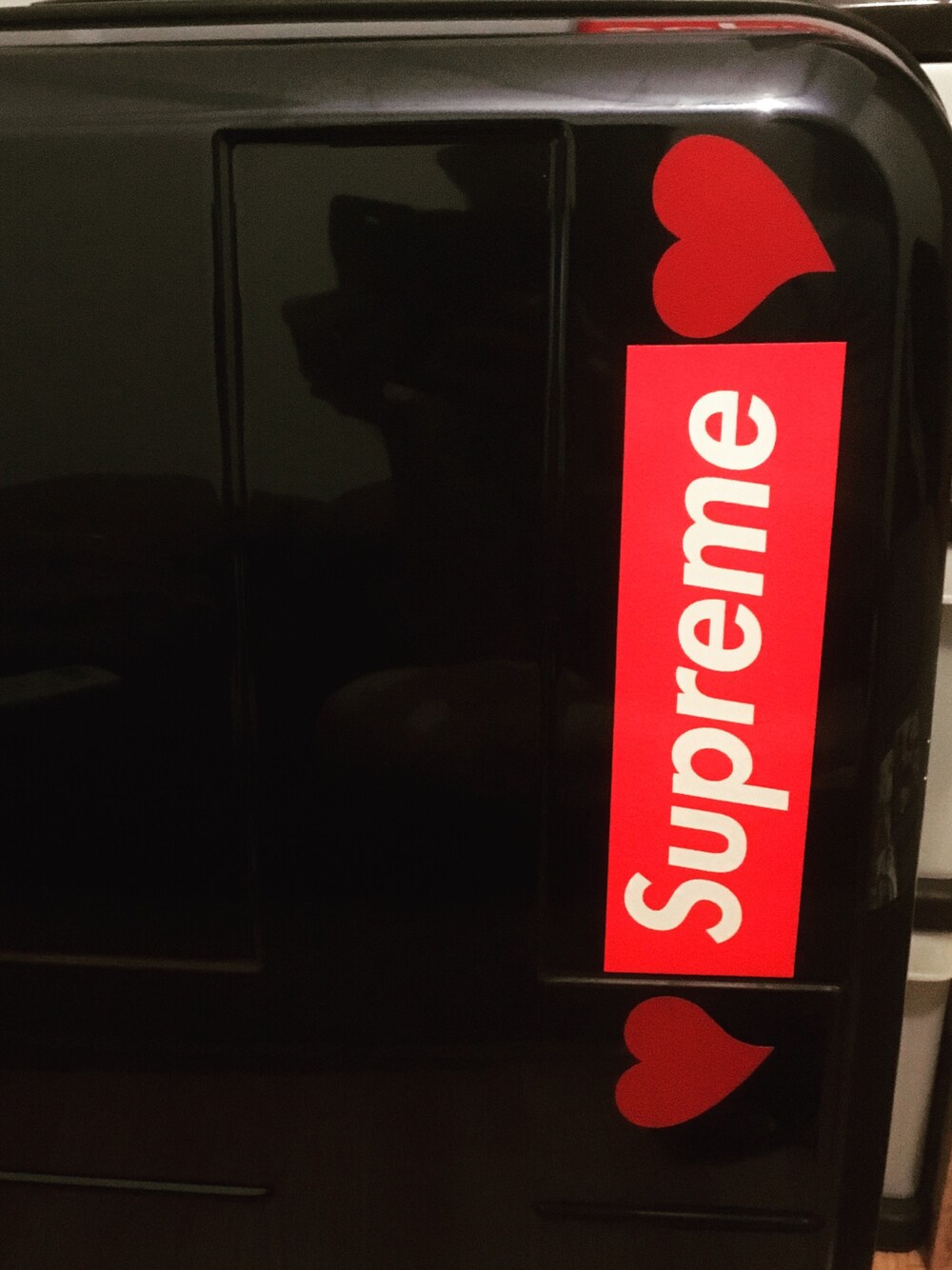 「Supreme のアイテム（ステッカー/テープ、レッド系）」を使った、Yusuke  Ogawaさん（メンズ・170cm）の夏コーディネートの1枚目の写真