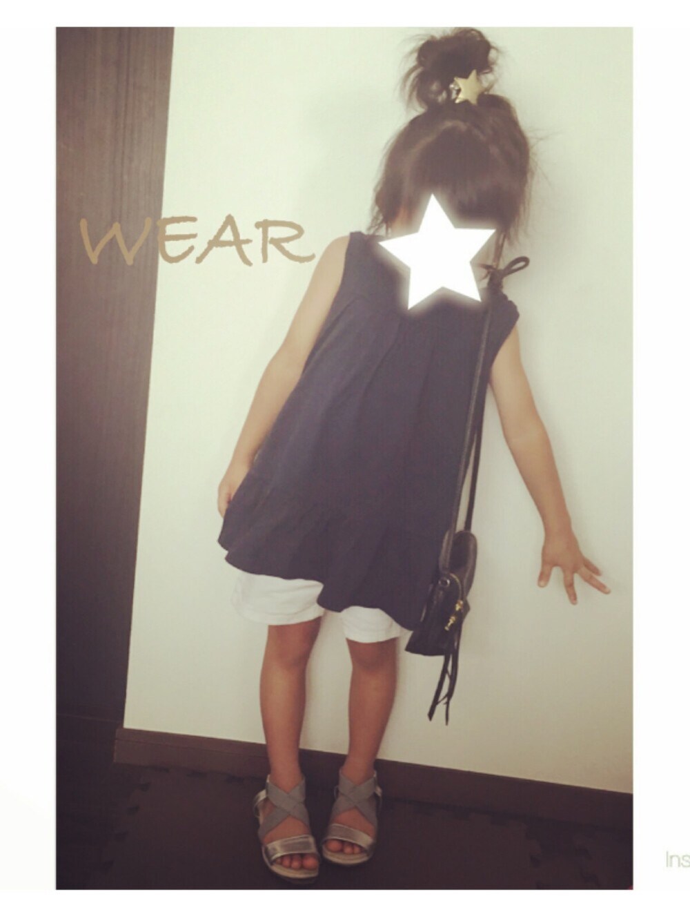 「kids、キッズファッション、おんなのこ、夏、チュニック、ショートパンツ、白パンツ、サンダル、おだんごヘアー」｜「UNIQLOのアイテム（タンクトップ、ブルー系）」を使った、mosomiii☺︎さん（キッズ・100cm）の夏コーディネートの1枚目の写真
