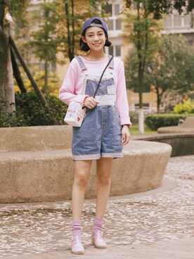 「MONKI（モンキ）のアイテム（サロペット/オーバーオール）」を使った、-Arileさん（レディース・158cm）の冬コーディネート