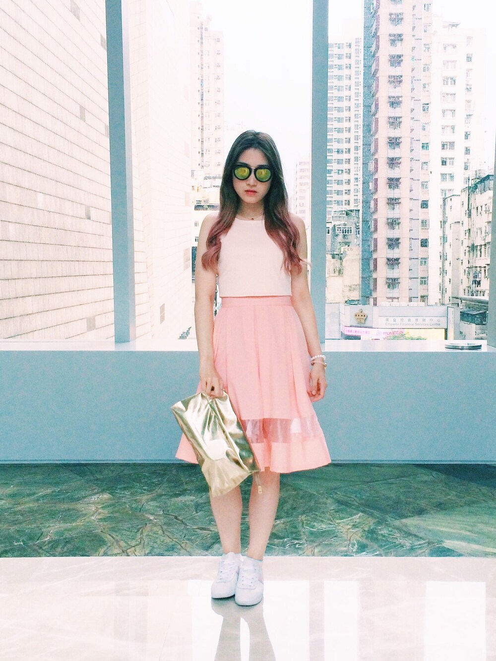 「pink、TOPSHOP、ZARA」｜「ZARAのアイテム（タンクトップ、ピンク系）」を使った、Katrina Cmさん（レディース・170cm）の春コーディネートの1枚目の写真