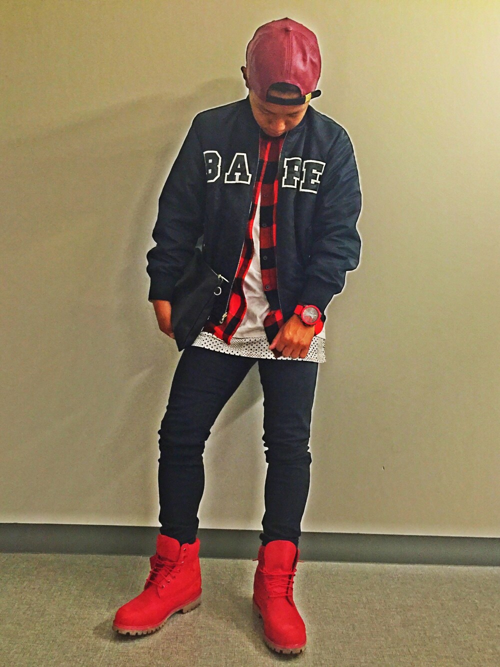 「Timberland、red、登坂広臣、三代目JSB、ストリート、赤チェック、abathingape、ape、JSB、NIKE」｜「STUSSYのアイテム（キャップ、レッド系）」を使った、かむかむレモンさん（メンズ・170cm）の秋コーディネートの1枚目の写真