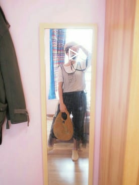 「アイテム（トートバッグ、オレンジ系）」を使った、cassieさん（レディース・160cm）の春コーディネート