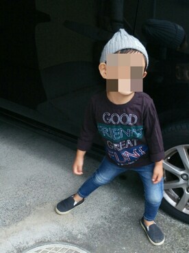 「abcd（ナシ）のアイテム（T Shirts、ブラック系）」を使った、Sooooさん（キッズ・100cm）の秋コーディネート