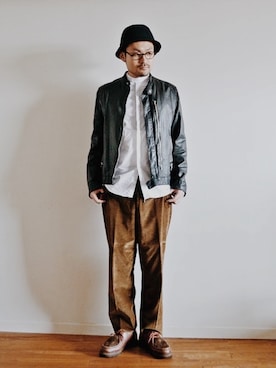 「Yves Saint Laurent（イヴサンローラン）のアイテム（パンツ）」を使った、LION-DOさん（メンズ・178cm）の秋コーディネート