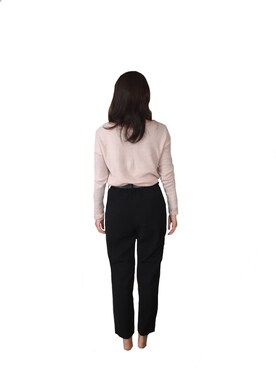 「クロップドパンツ」｜KANNAさん（レディース・165cm）の冬コーディネート