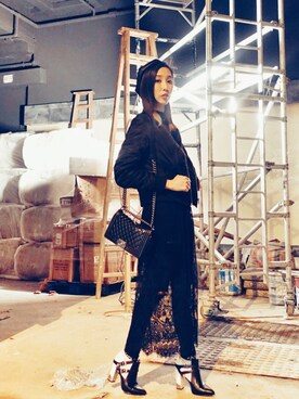「chanel」｜「アイテム（ハンチング/ベレー帽）」を使った、Bambi Leungさん（レディース・166cm）の冬コーディネート