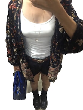 Mollie Jさんのコーディネート