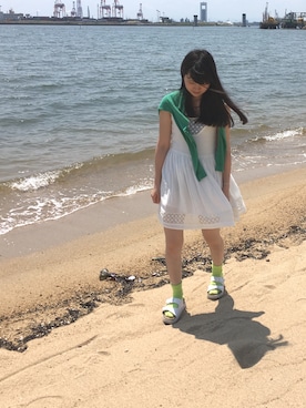 「B.L.U.E（ビーエルユーイー）のアイテム（トップス）」を使った、なんとみさきさん（レディース・158cm）の夏コーディネート