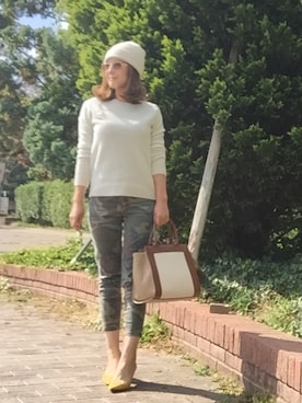 「迷彩パンツ」｜「アイテム（ニット/セーター）」を使った、COCO*さん（レディース・163cm）の秋コーディネート