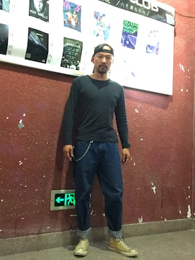 「CONVERSE（コンバース）のアイテム（その他）」を使った、杭贩劳师傅さん（メンズ・178cm）の秋コーディネート