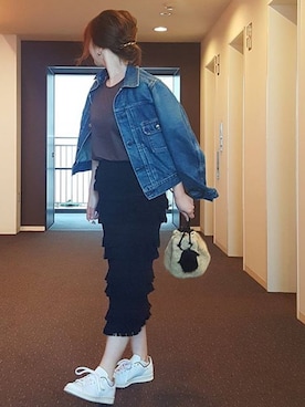 「ELIN（エリン）のアイテム（スカート）」を使った、川上桃子さん（レディース・158cm）の春コーディネート