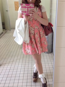 「NICE CLAUP（ナイスクラップ）のアイテム（アクセサリー）」を使った、篠原真鈴さん（レディース・146cm）の夏コーディネート
