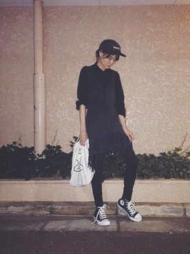 山本奈衣瑠さんのコーディネート