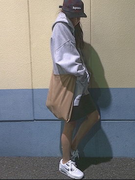 山本奈衣瑠さんのコーディネート