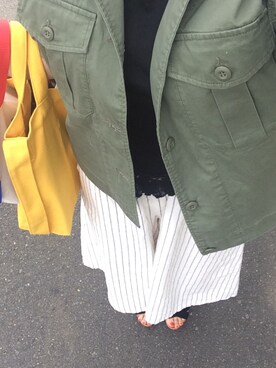 「B.L.U.E（ビーエルユーイー）のアイテム（パンツ）」を使った、快獣☆ブースカさん（レディース・153cm）の夏コーディネート