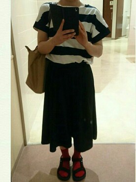 「GU（ジーユー）のアイテム（パンツ、ブラック系）」を使った、utaunsさん（レディース・151cm）の夏コーディネート