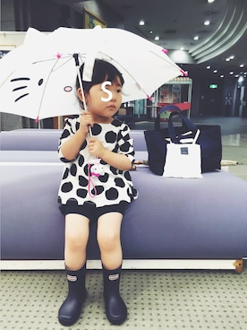 「R&D.M.Co OLDMAN’S TAILOR（オールドマンズテイラー）のアイテム」を使った、sayaさん（キッズ・90cm）の夏コーディネート