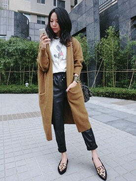 「chasingeverydaybeautyのアイテム（Tシャツ/カットソー、ホワイト系）」を使った、_sさん（レディース・163cm）の冬コーディネート