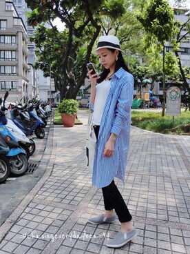 「chasingeverydaybeautyのアイテム（シャツ/ブラウス、ブルー系）」を使った、_sさん（レディース・163cm）の春コーディネート