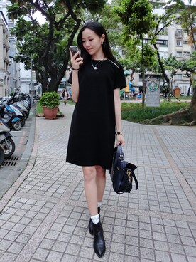 「chasingeverydaybeautyのアイテム（ワンピース、ブラック系）」を使った、_sさん（レディース・163cm）の春コーディネート