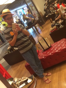 「ISLAND SLIPPER（アイランドスリッパ）のアイテム（サンダル、その他）」を使った、hoshionさん（メンズ）の夏コーディネート