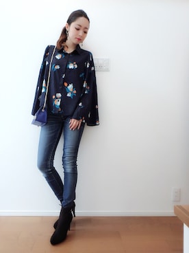 「EGOIST（エゴイスト）のアイテム（アクセサリー）」を使った、TOMOMI SHIMIZUさん（レディース・164cm）の秋コーディネート
