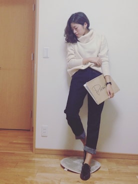 「TALKING ABOUT THE ABSTRACTION（トーキング　アバウト　ジ　アブストラクション）のアイテム（バッグ）」を使った、kasumi さん（レディース・163cm）の秋コーディネート