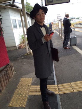 「アイテム（クラッチバッグ、ブラウン系）」を使った、masayaさん（メンズ・167cm）の冬コーディネート