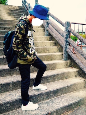 「VISION STREET WEAR（ヴィジョンストリートウェア）のアイテム（バックパック/リュック、ブラック系）」を使った、もりりんさん（メンズ）の秋コーディネート