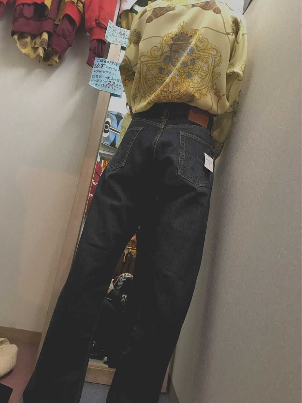 「used、used mix、denim、EDWIN、vintage」｜「EDWINのアイテム（デニムパンツ、ブラック系）」を使った、a i k aさん（レディース・165cm）の秋コーディネートの1枚目の写真
