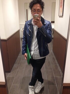 「JACKROSE（ジャックローズ）のハイパーストレッチスタンダード加工デニム（デニムパンツ）」を使った、つばささん（メンズ・177cm）の秋コーディネート