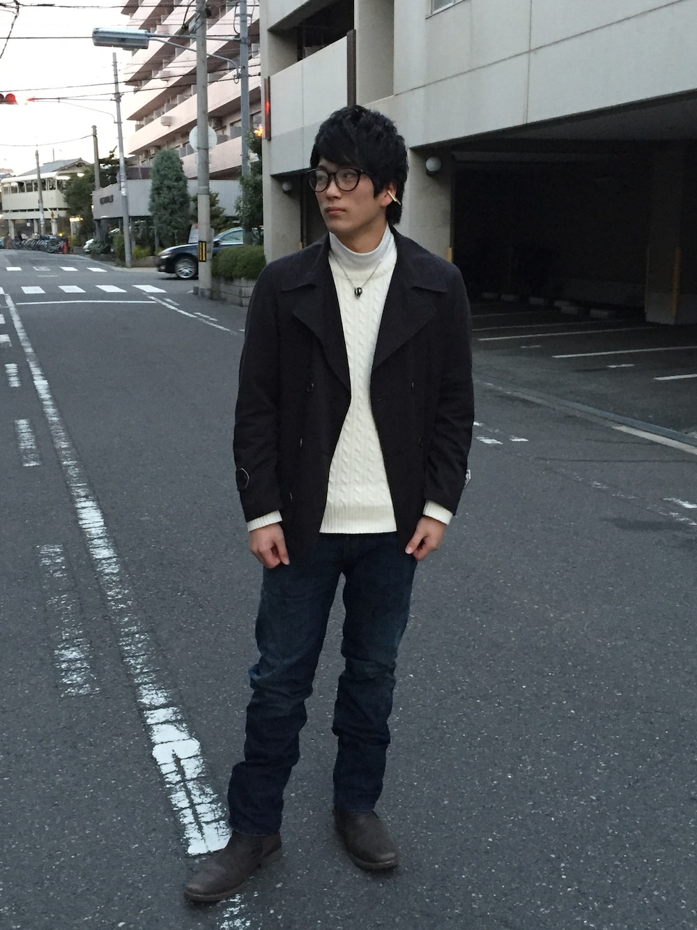 「DIESELのアイテム（デニムパンツ、ブルー系）」を使った、AKI-Ｔさん（メンズ・175cm）の冬コーディネートの1枚目の写真
