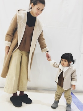 「キャミソール」｜「アイテム（ムートンコート）」を使った、SuzuMinaさん（キッズ・80cm）の秋コーディネート