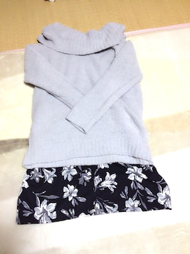 「Avail（アベイル）のアイテム（ニット/セーター、グレー系）」を使った、maikoさん（レディース）の冬コーディネート