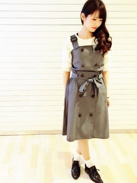 「mysty woman（ミスティウーマン）のバックタックフレアトップス（Tシャツ/カットソー、ホワイト系）」を使った、saori.mさん（レディース・158cm）の冬コーディネート