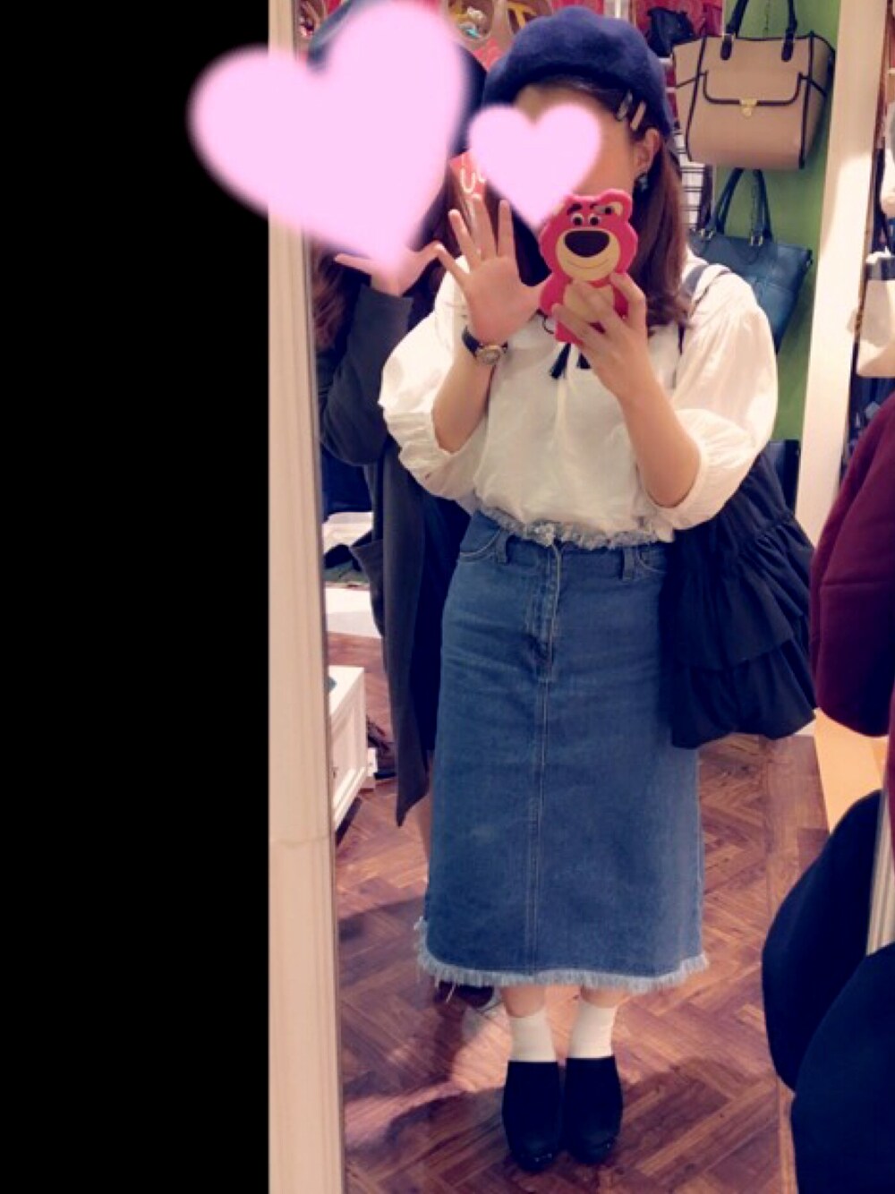 「デニムスカート、ブラウス」｜「LOWRYS FARMのアイテム（シャツ/ブラウス、ホワイト系）」を使った、kamukumatanさん（レディース・148cm）の秋コーディネートの1枚目の写真